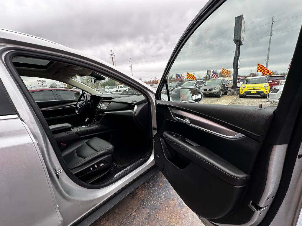 2018 Cadillac XT5 Image 16