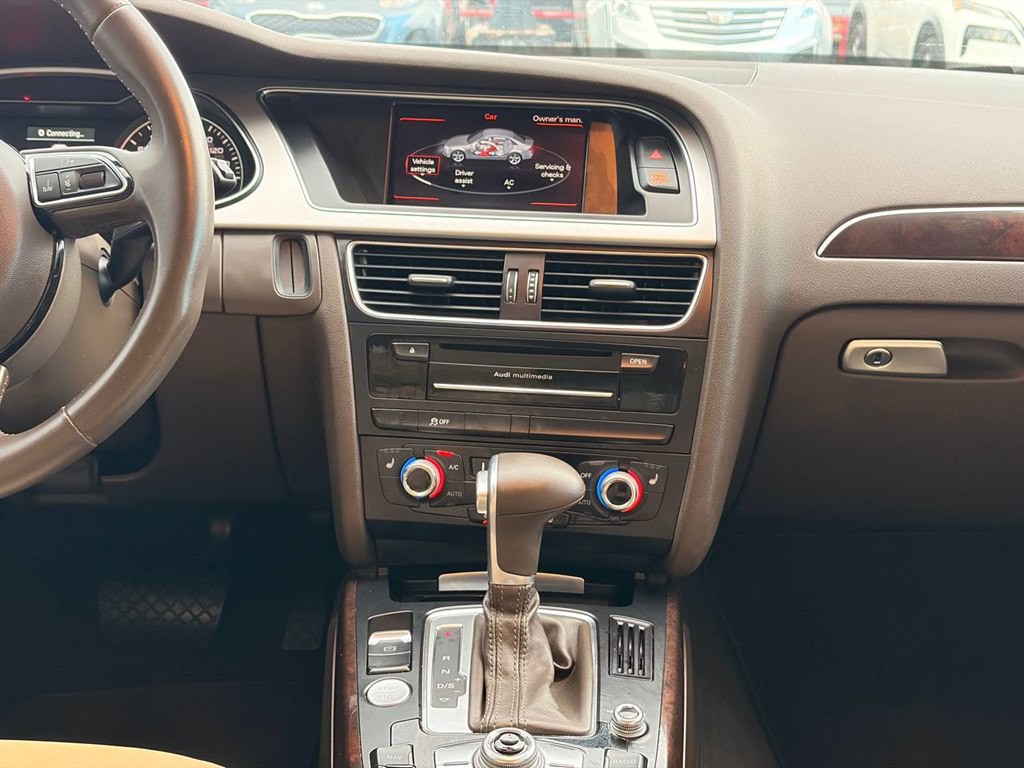 2016 Audi A4 Image 23