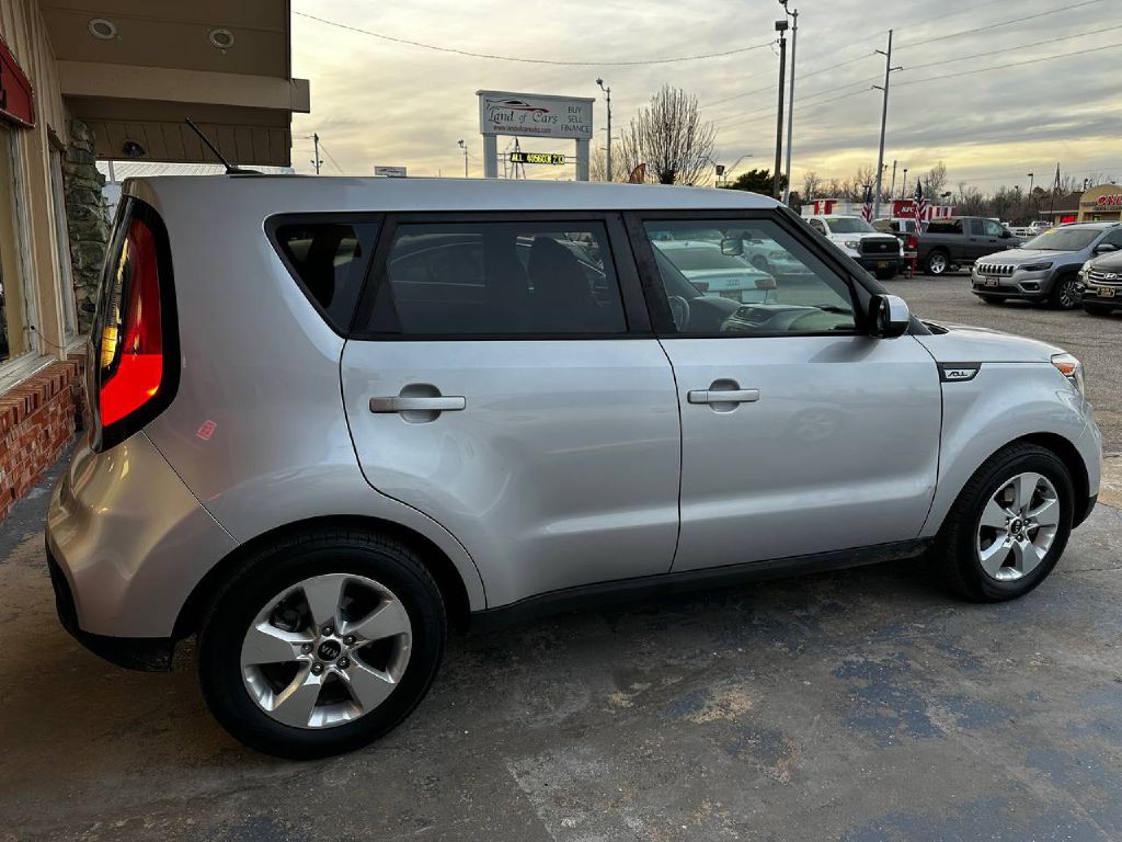 2017 Kia Soul Image 4