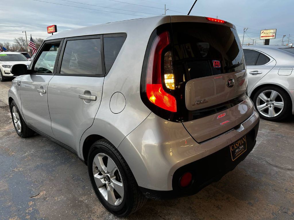 2017 Kia Soul Image 8