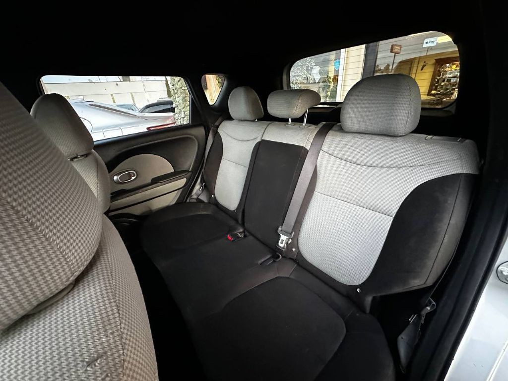 2017 Kia Soul Image 16