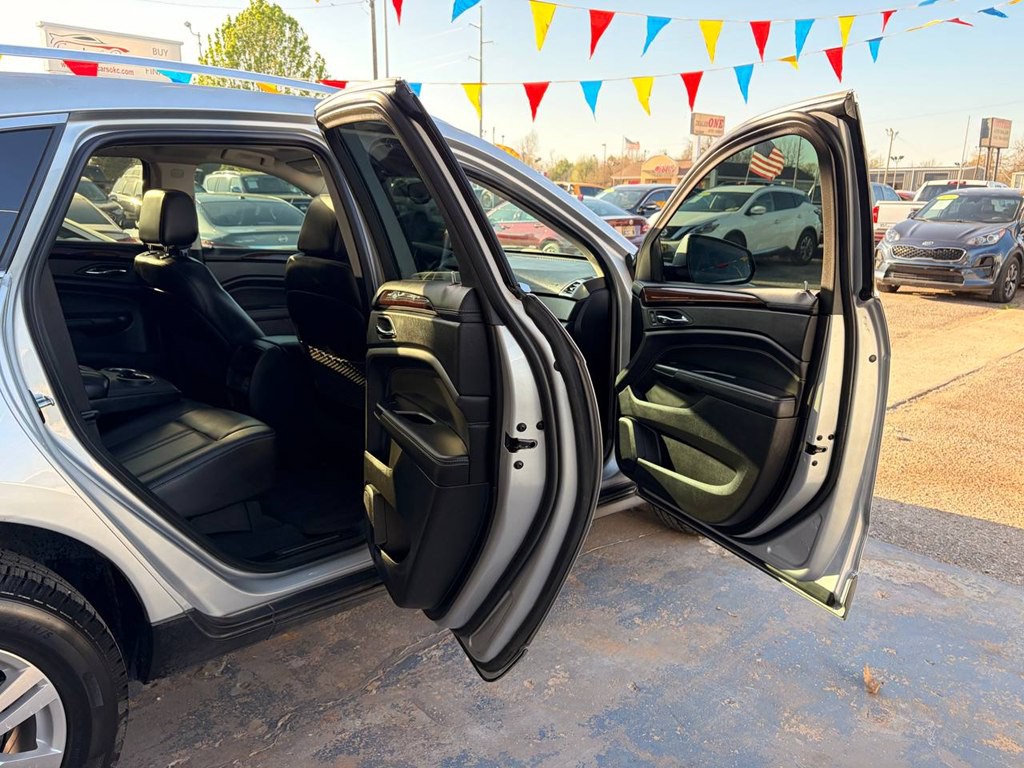 2013 Cadillac SRX Image 16