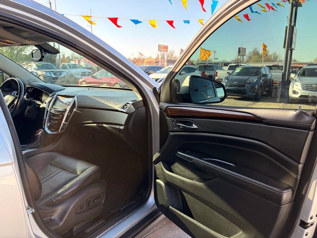 2013 Cadillac SRX Image 17
