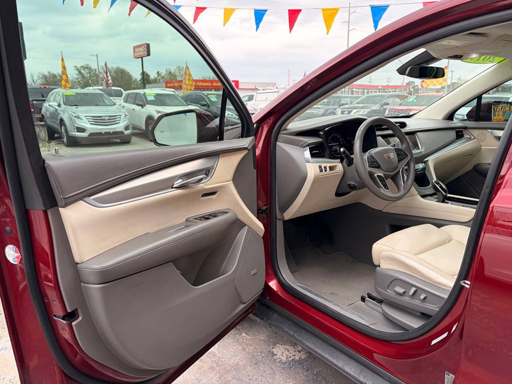 2017 Cadillac XT5 Image 11