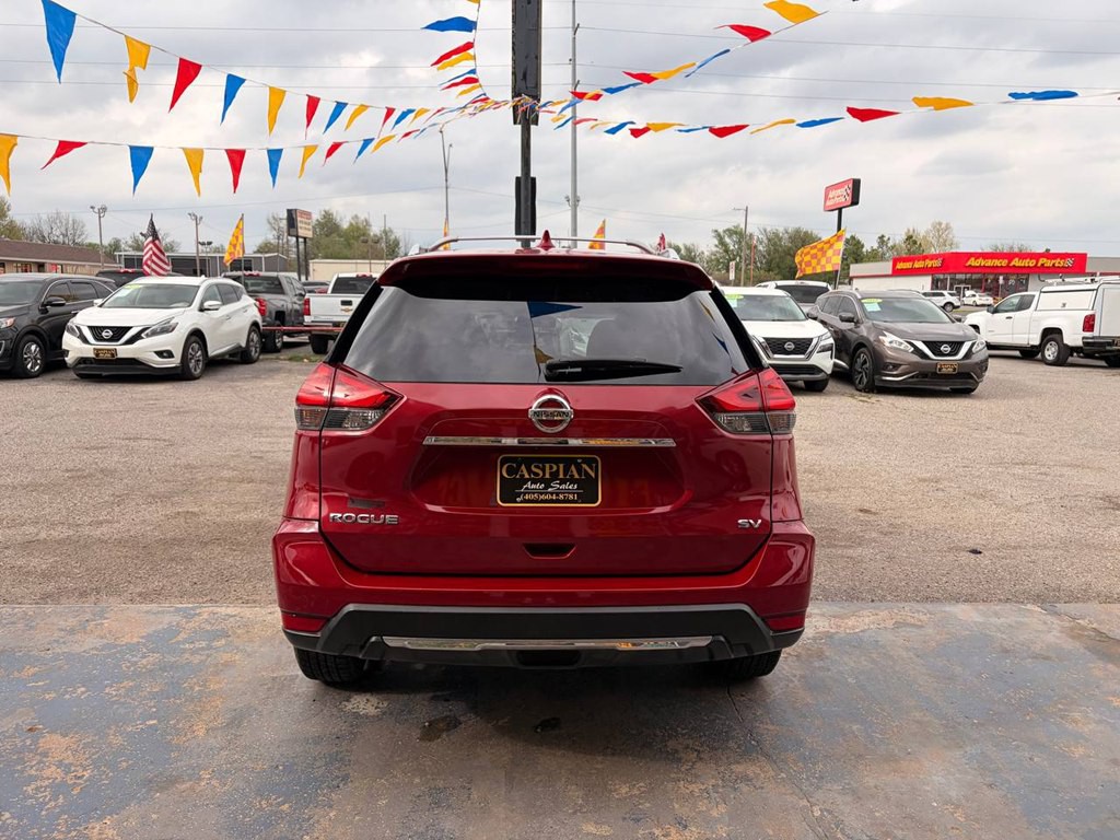 2017 Nissan Rogue Image 8