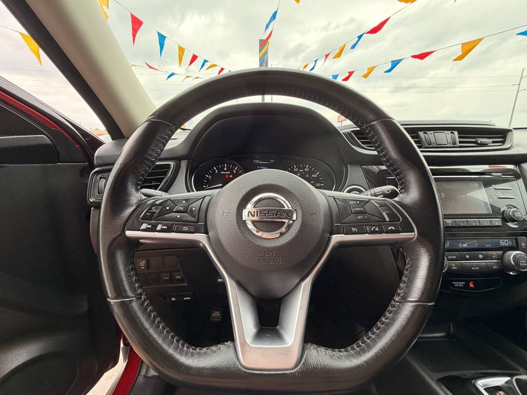 2017 Nissan Rogue Image 24