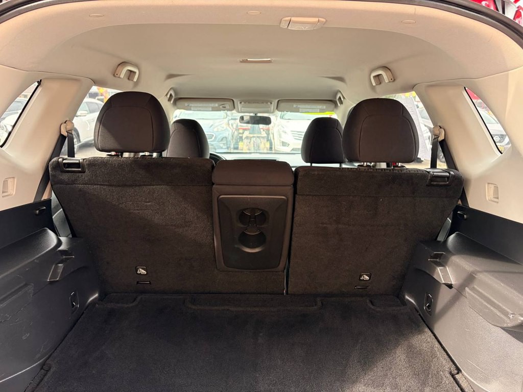 2017 Nissan Rogue Image 28