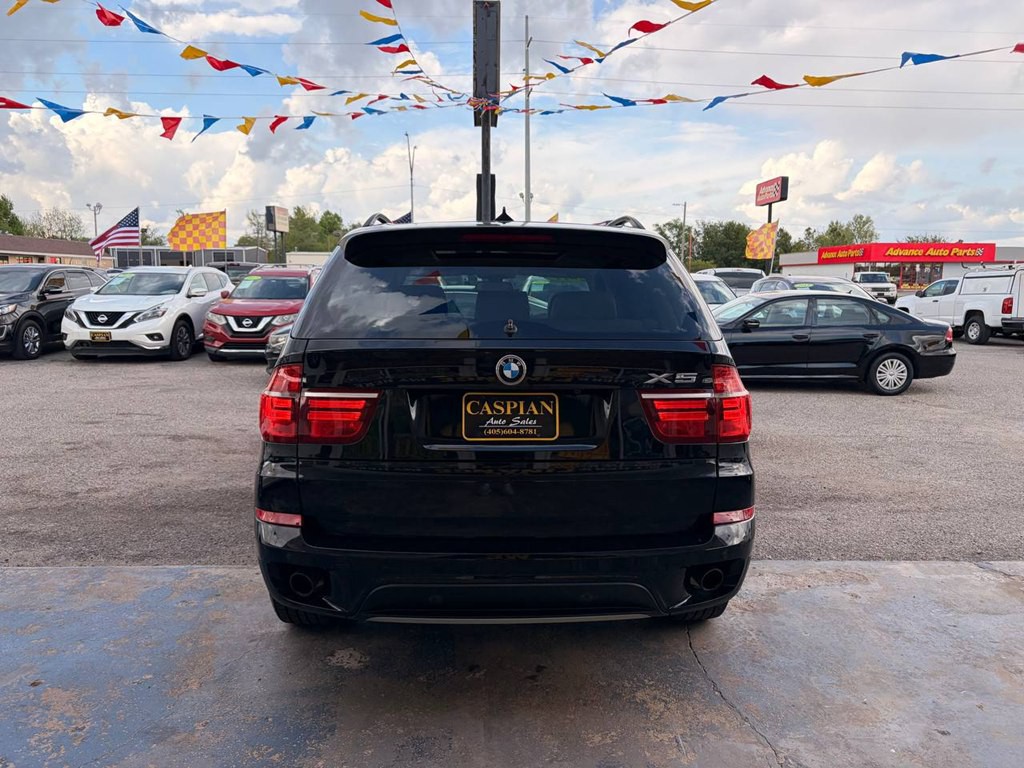 2011 BMW X5 Image 8