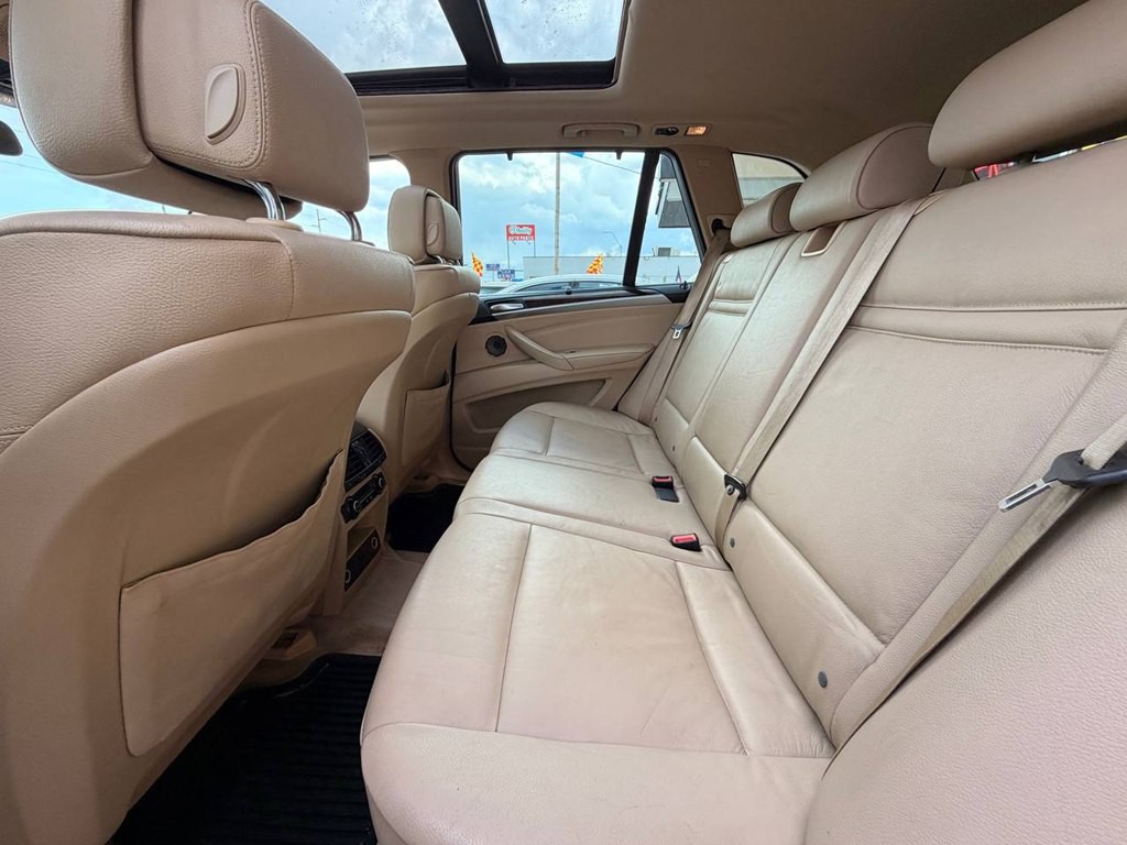 2011 BMW X5 Image 15