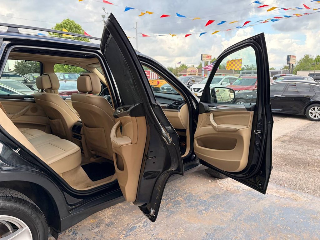 2011 BMW X5 Image 16