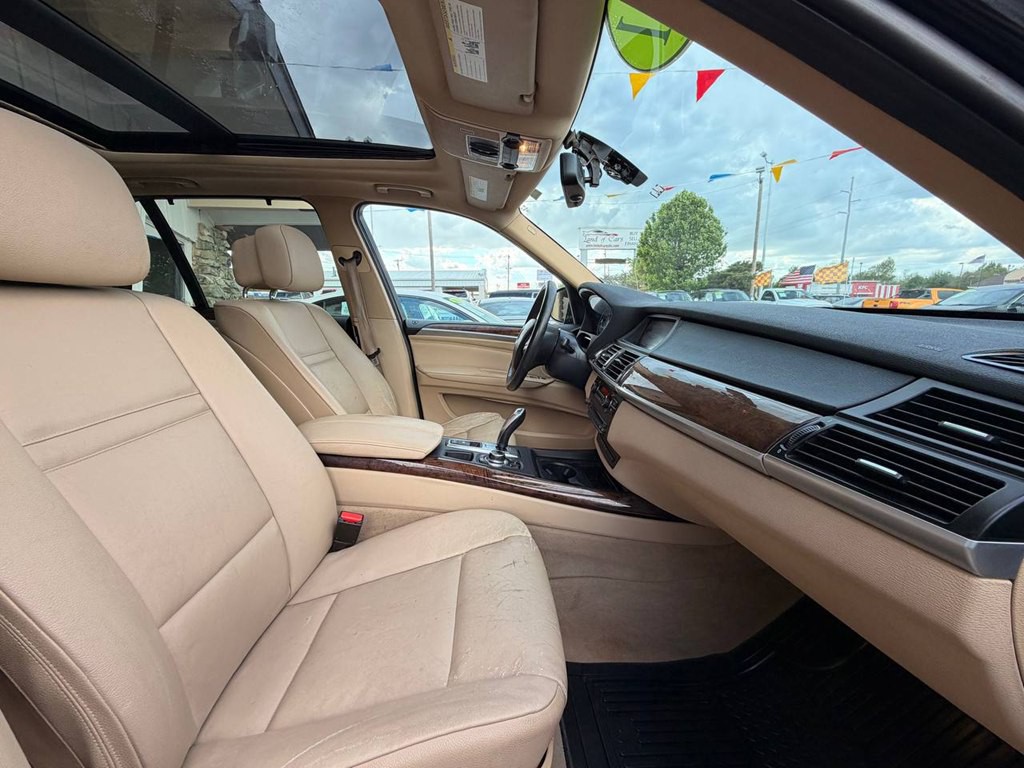2011 BMW X5 Image 18