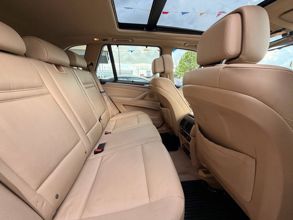 2011 BMW X5 Image 21