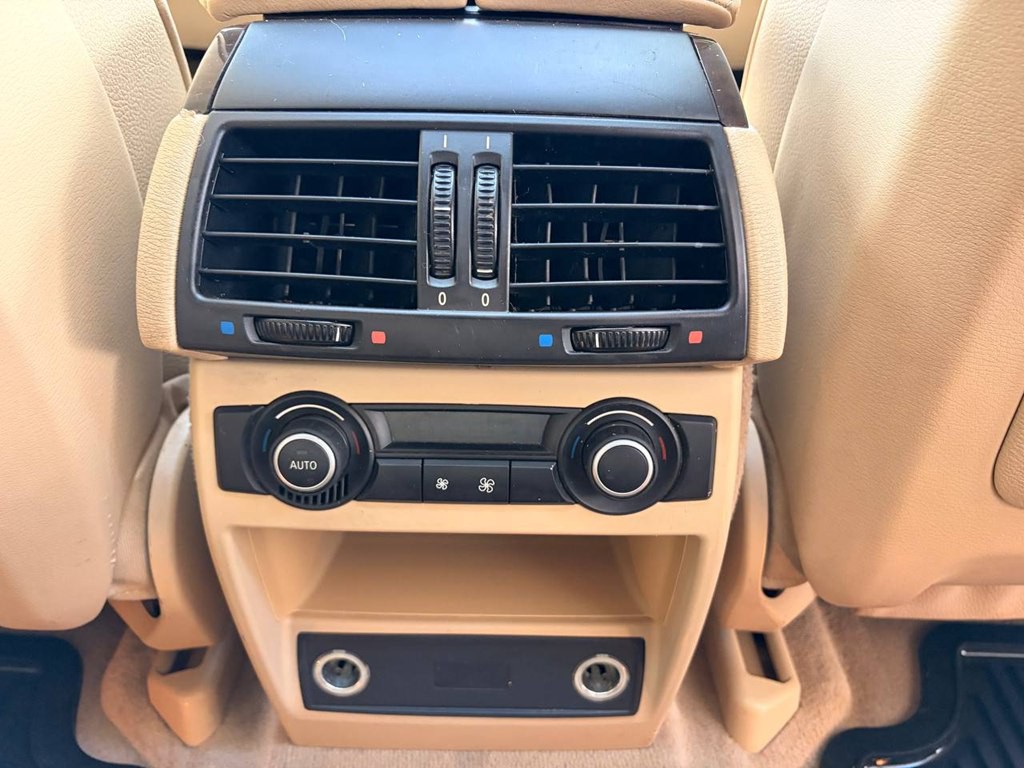 2011 BMW X5 Image 22