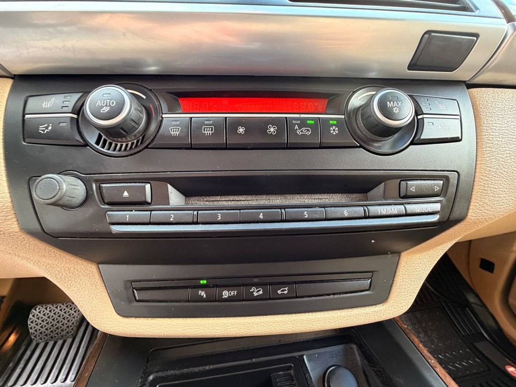 2011 BMW X5 Image 25
