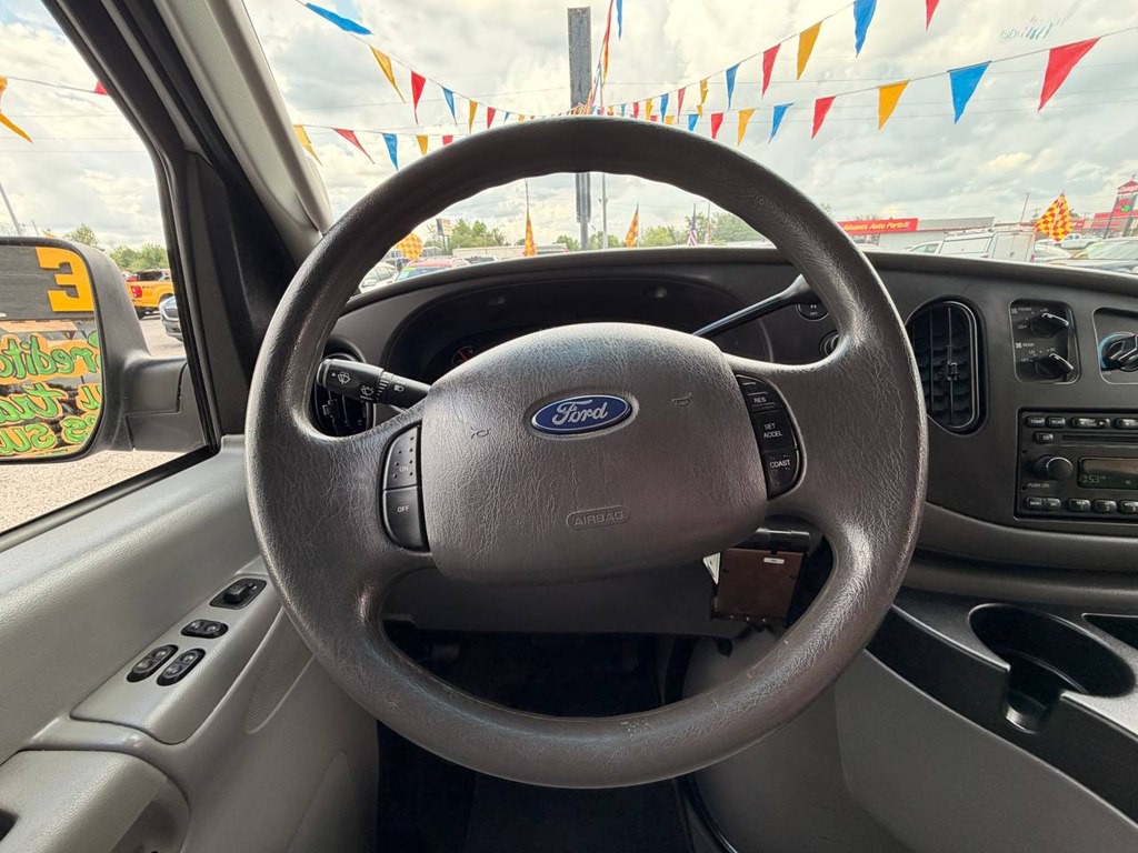 2008 Ford Econoline Image 23