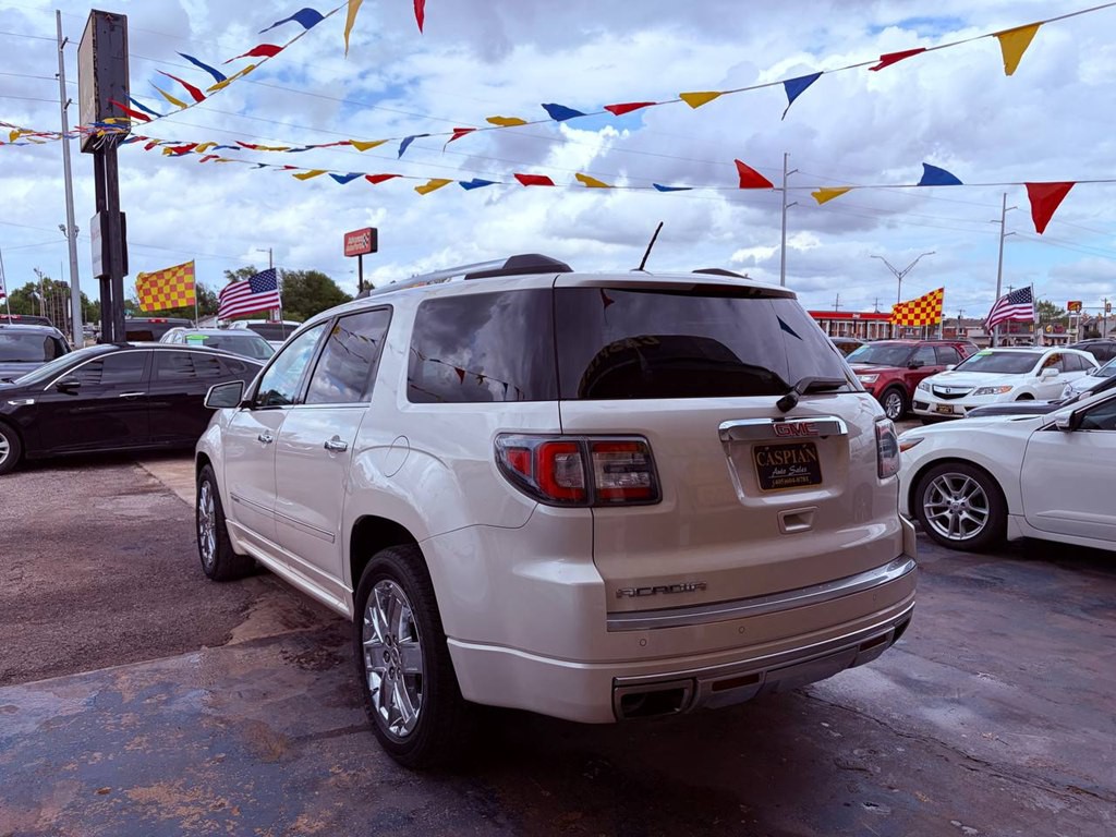 2015 GMC Acadia Image 9