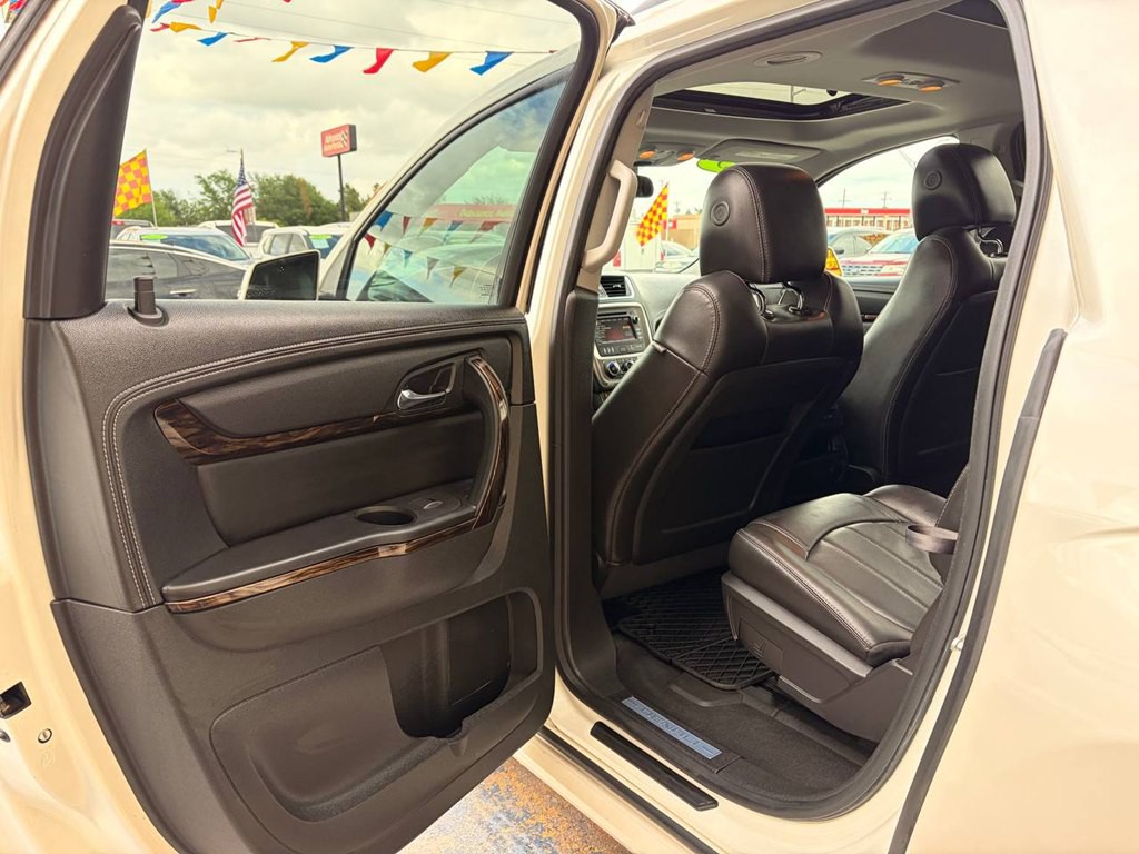 2015 GMC Acadia Image 14