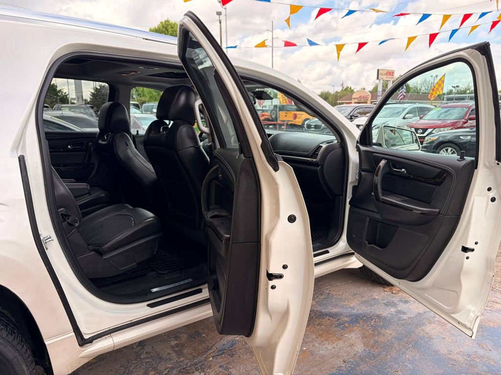 2015 GMC Acadia Image 16