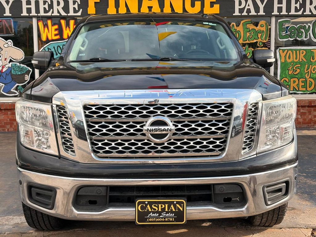 2018 Nissan Titan Image 3