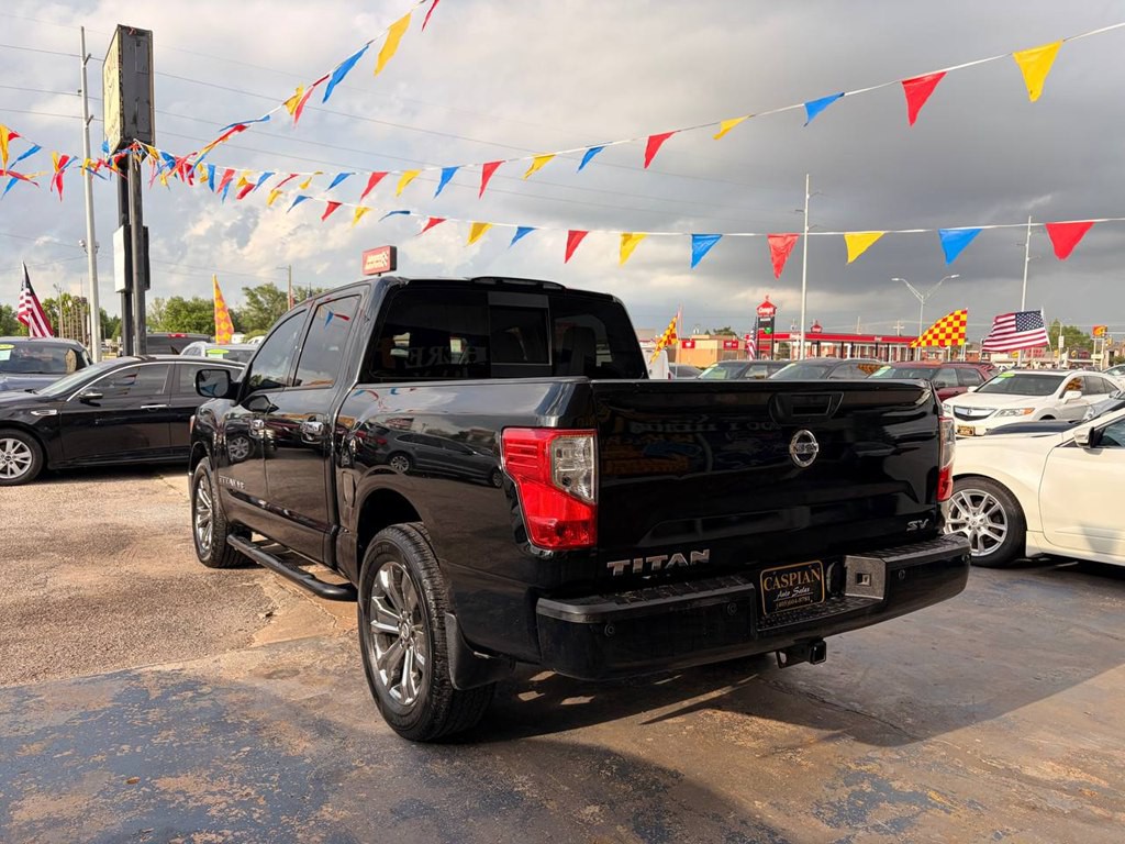 2018 Nissan Titan Image 9