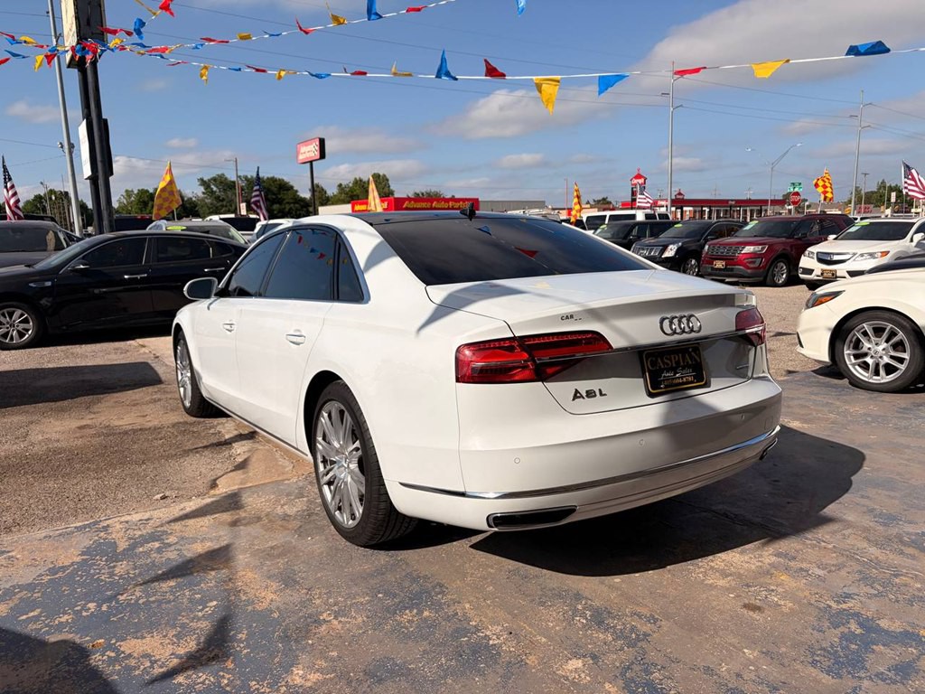 2016 Audi A8 Image 8