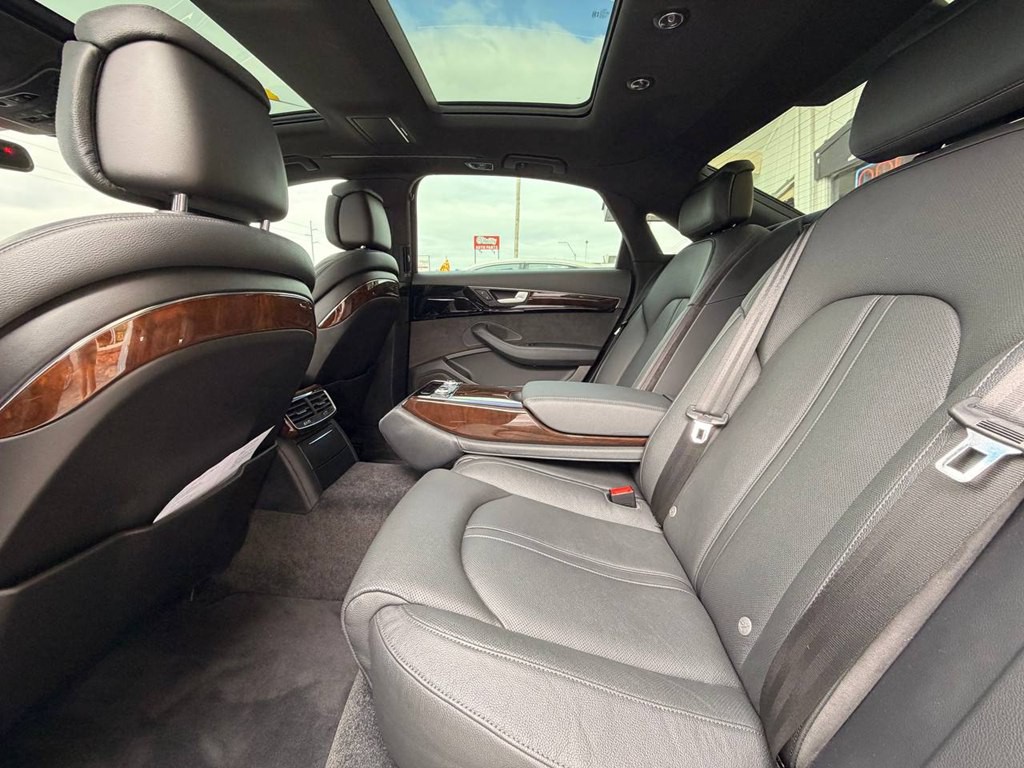 2016 Audi A8 Image 13