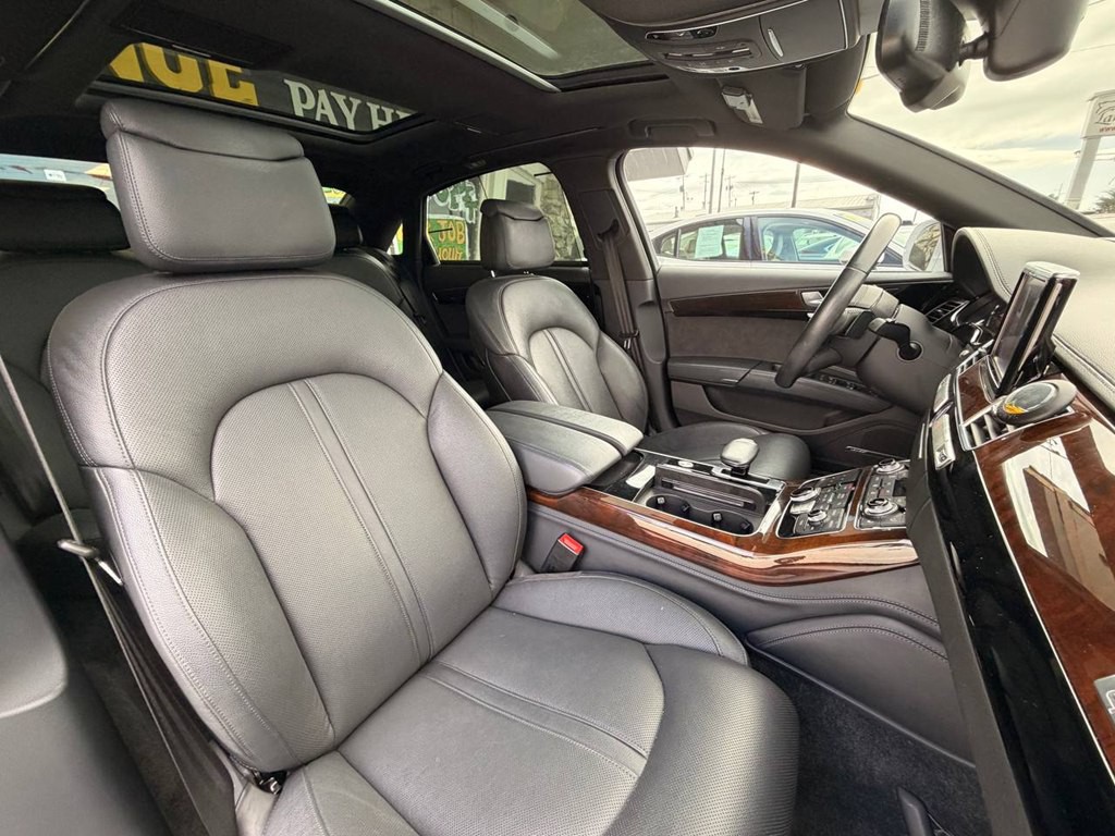 2016 Audi A8 Image 16