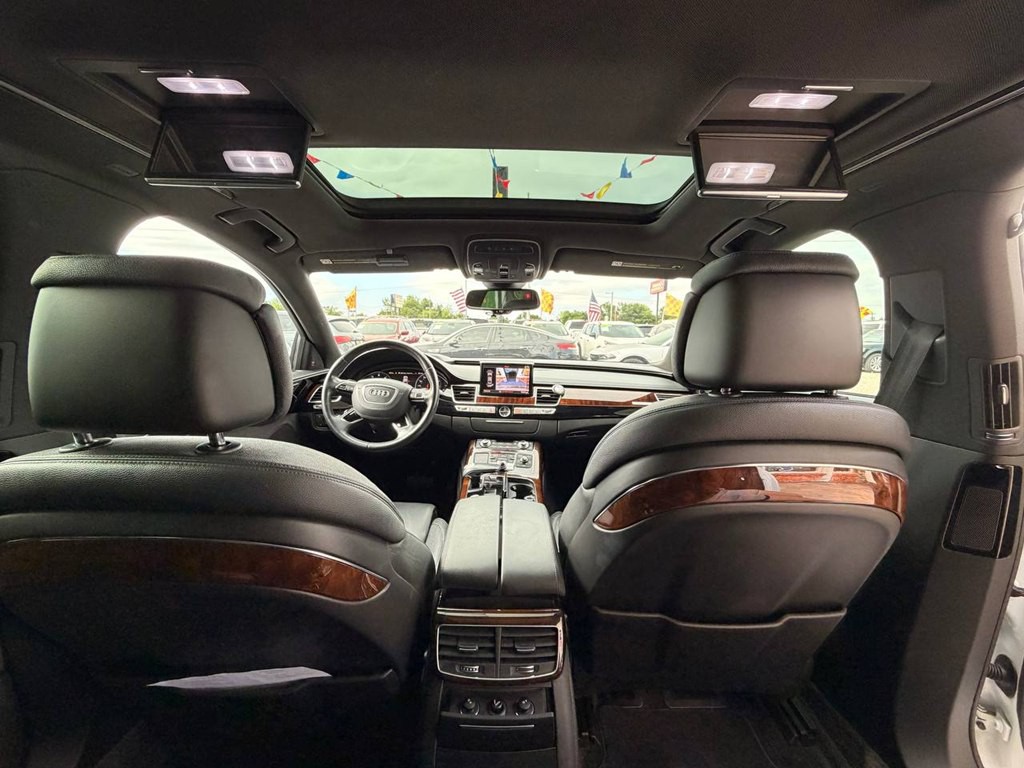 2016 Audi A8 Image 21
