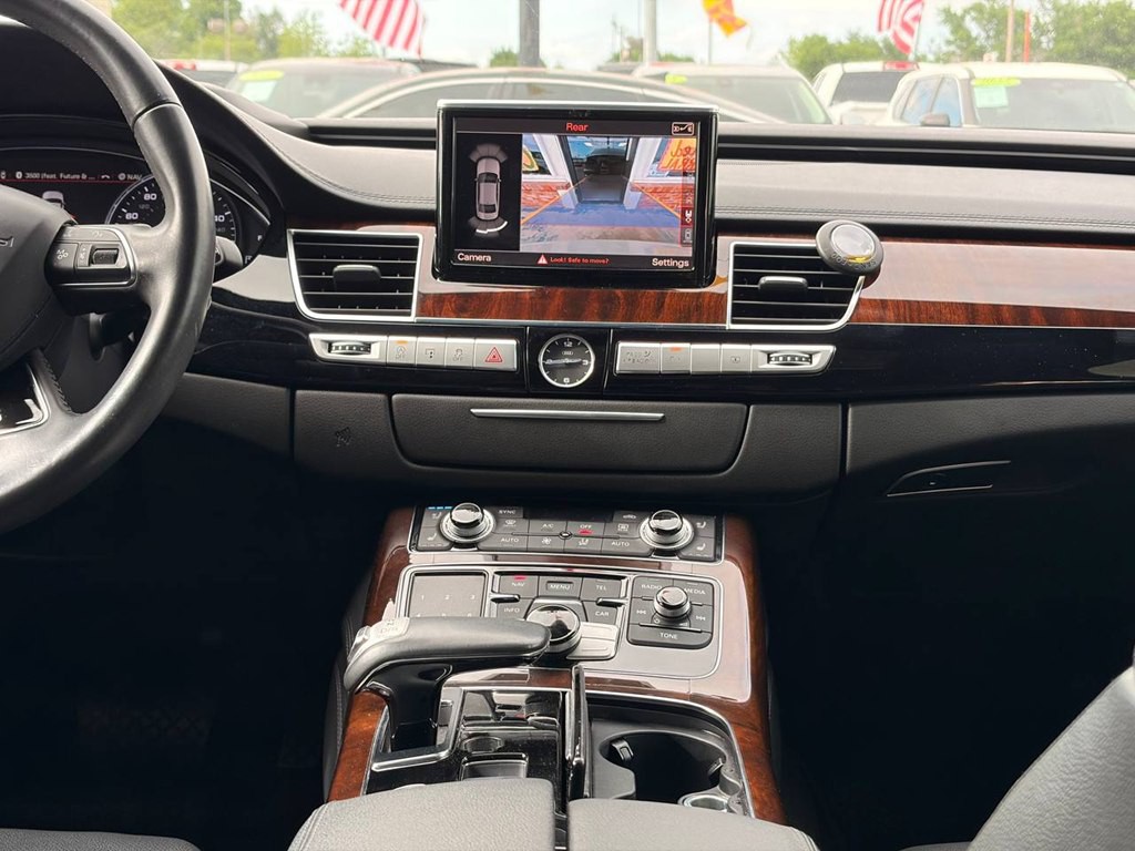 2016 Audi A8 Image 22