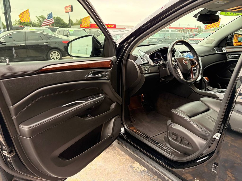 2013 Cadillac SRX Image 10