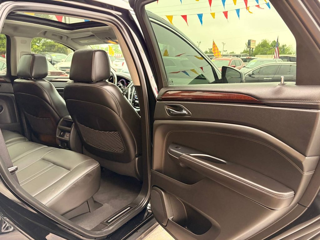 2013 Cadillac SRX Image 18