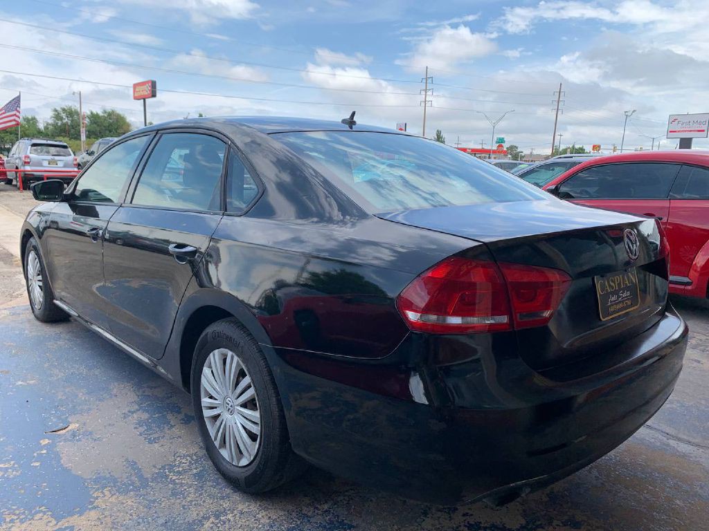 2015 Volkswagen Passat Image 8
