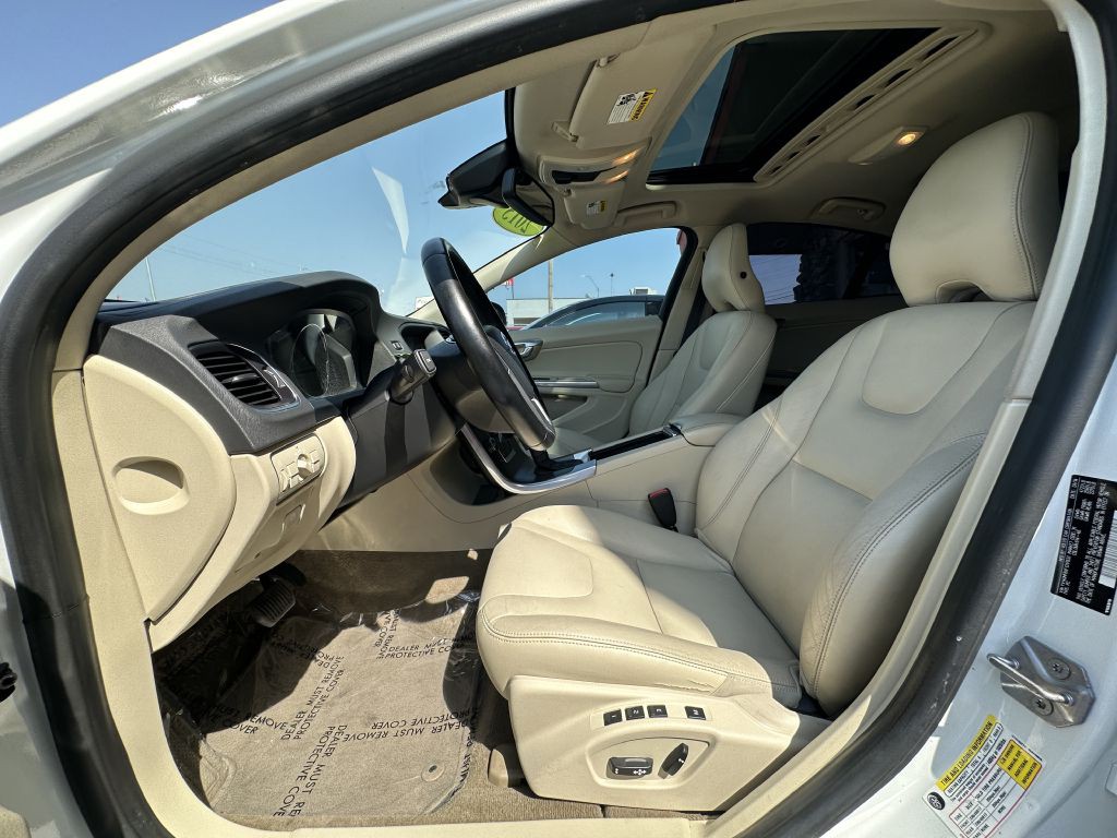 2015 Volvo S60 Image 11