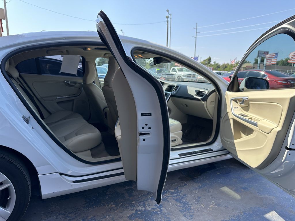 2015 Volvo S60 Image 13