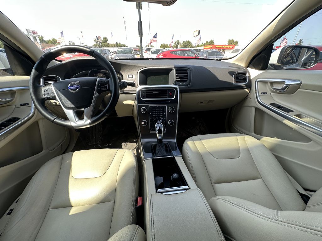2015 Volvo S60 Image 14