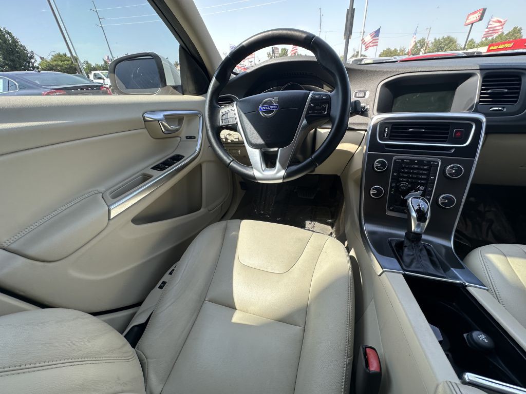 2015 Volvo S60 Image 19