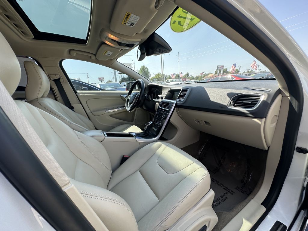 2015 Volvo S60 Image 21