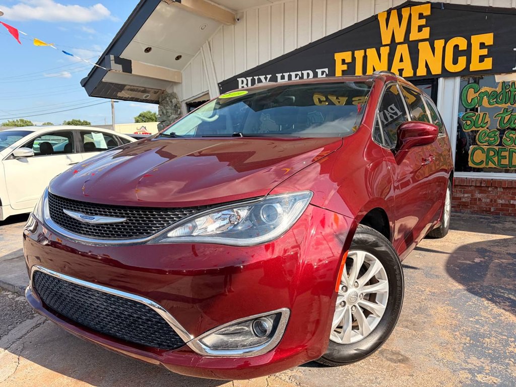 2019 Chrysler Pacifica Image 3