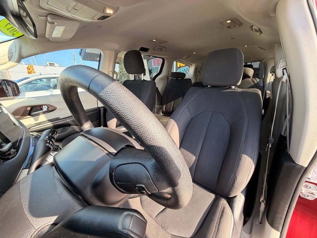 2019 Chrysler Pacifica Image 11