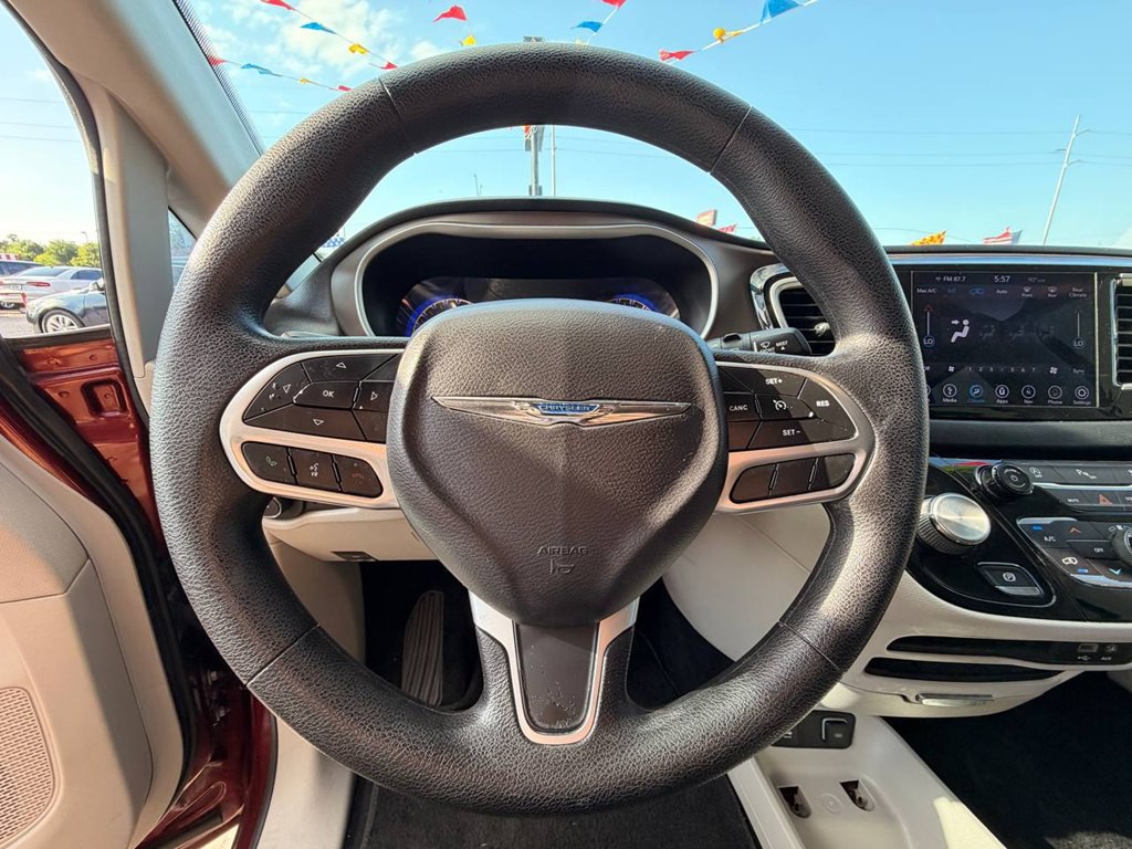 2019 Chrysler Pacifica Image 20