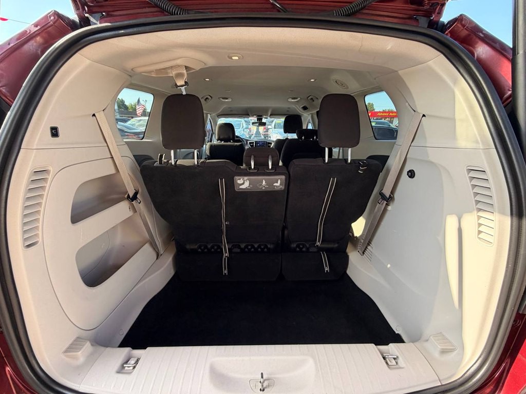 2019 Chrysler Pacifica Image 22