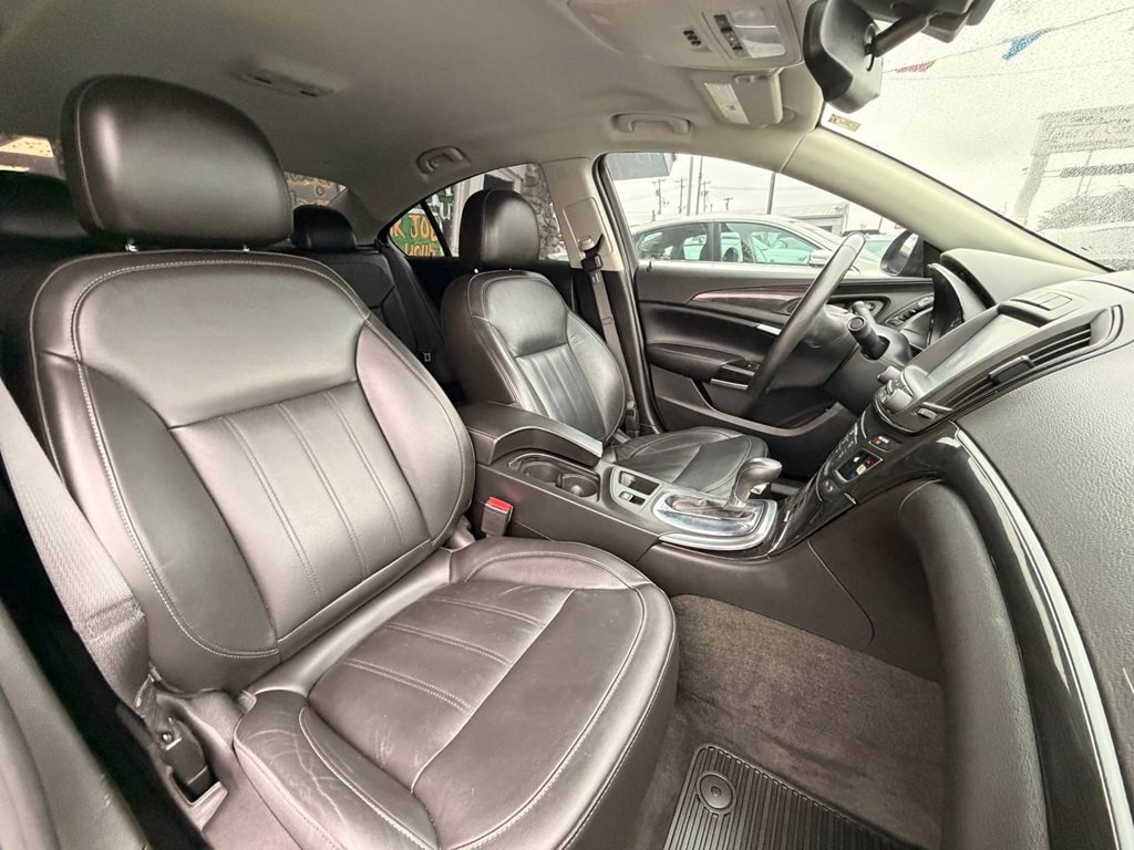 2017 Buick Regal Image 16