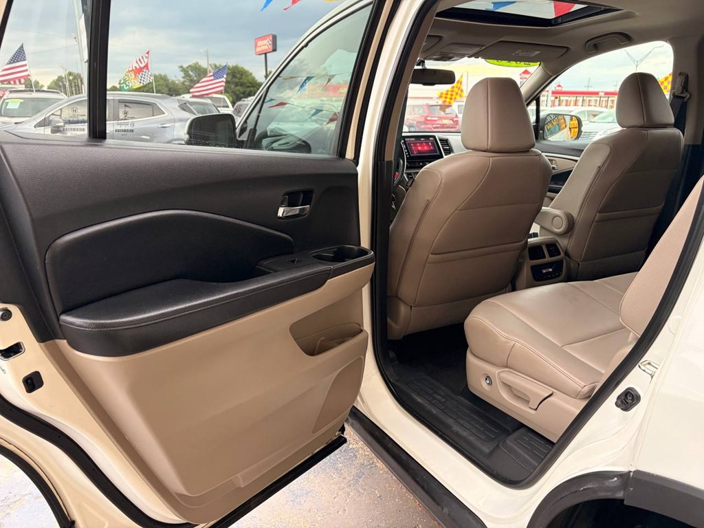 2016 Honda Pilot Image 12