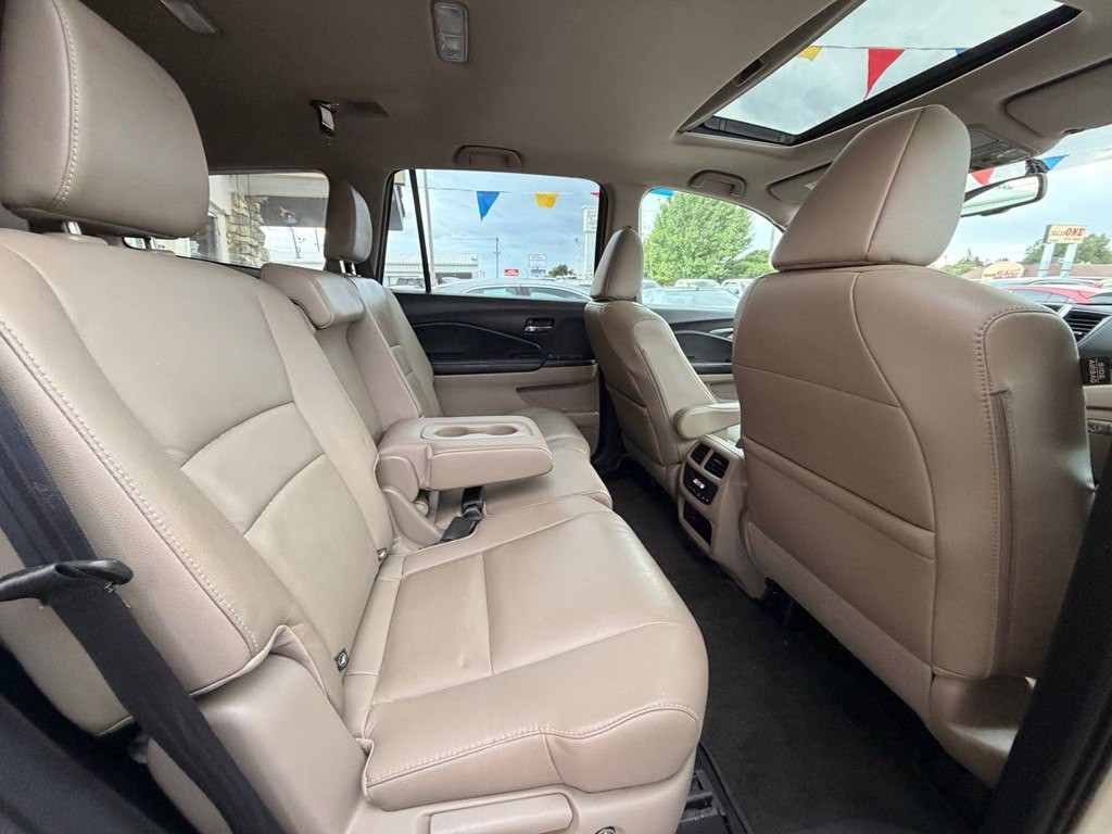2016 Honda Pilot Image 19