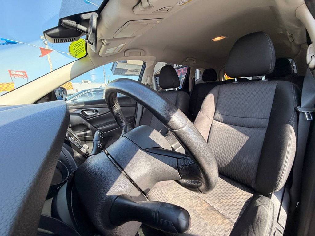2020 Nissan Rogue Image 11
