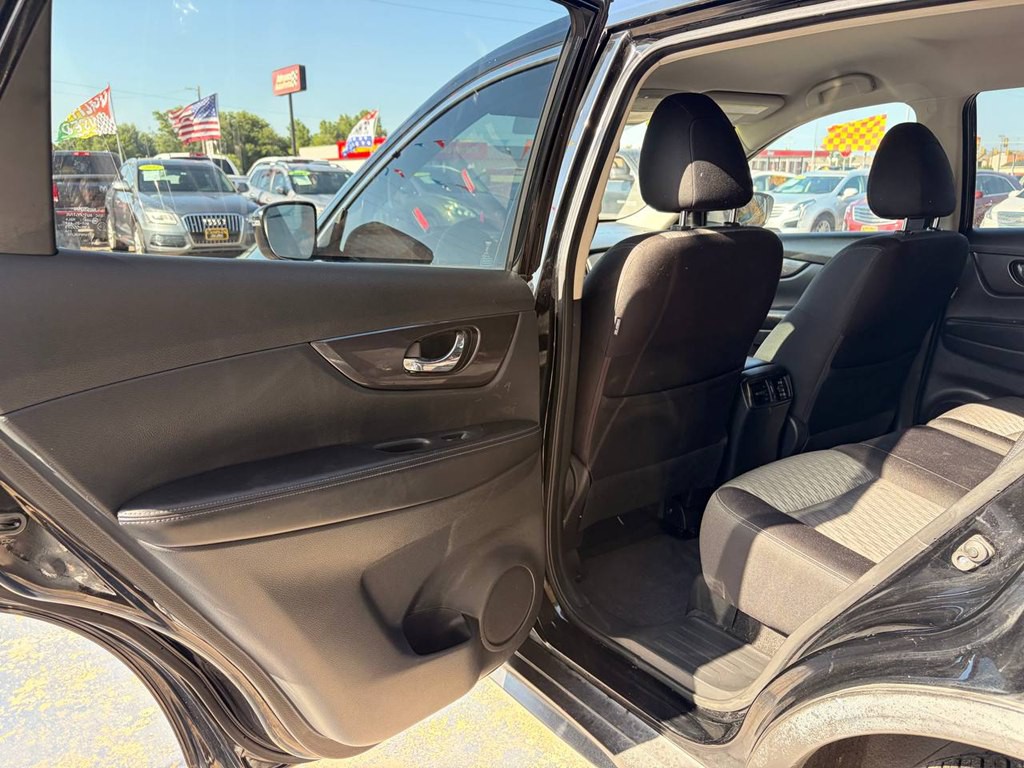 2020 Nissan Rogue Image 12