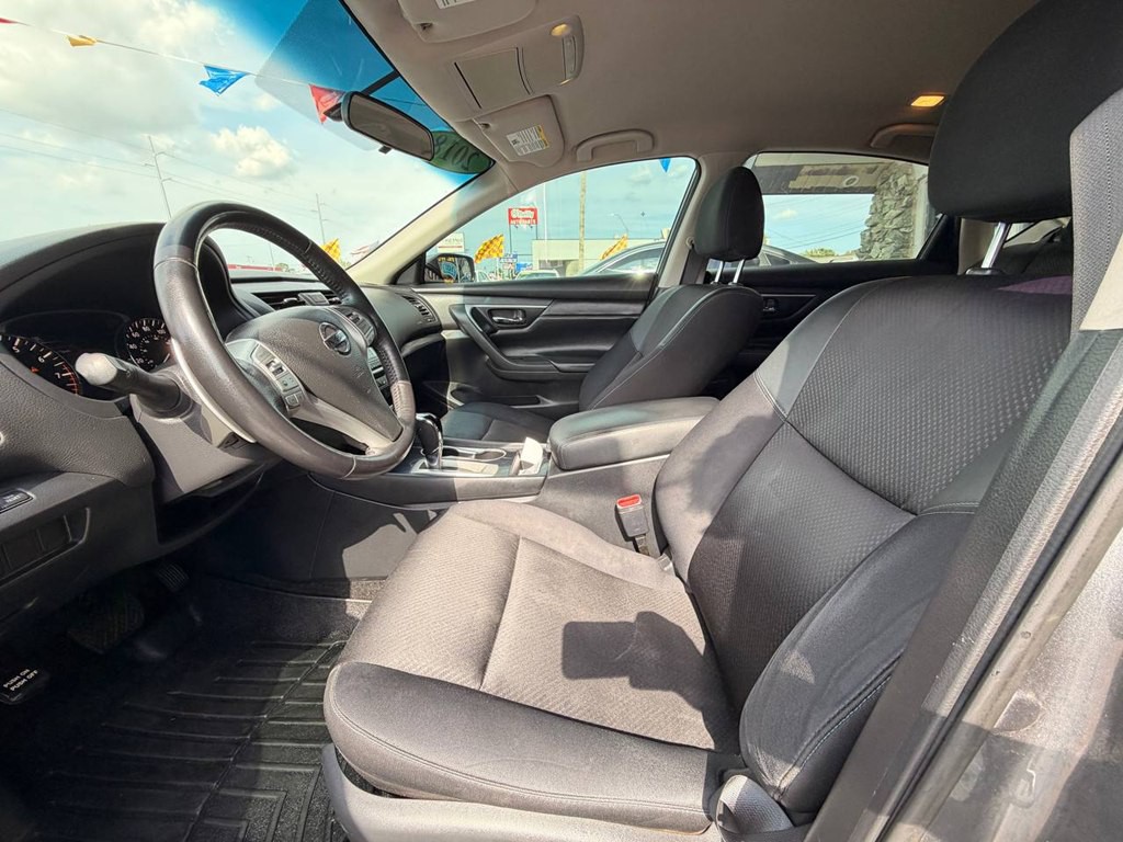 2018 Nissan Altima Image 10