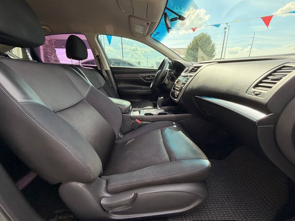 2018 Nissan Altima Image 15