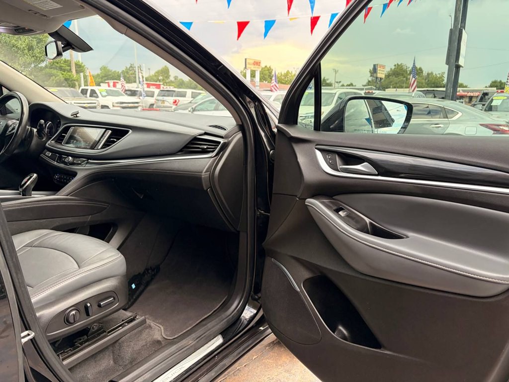 2019 Buick Enclave Image 15