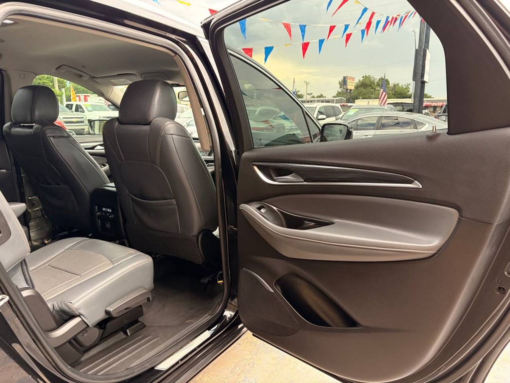 2019 Buick Enclave Image 18